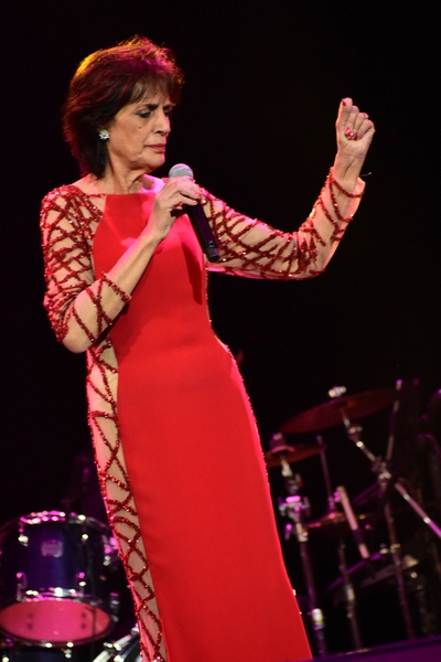 Linda de Suza au Casino Du Liban